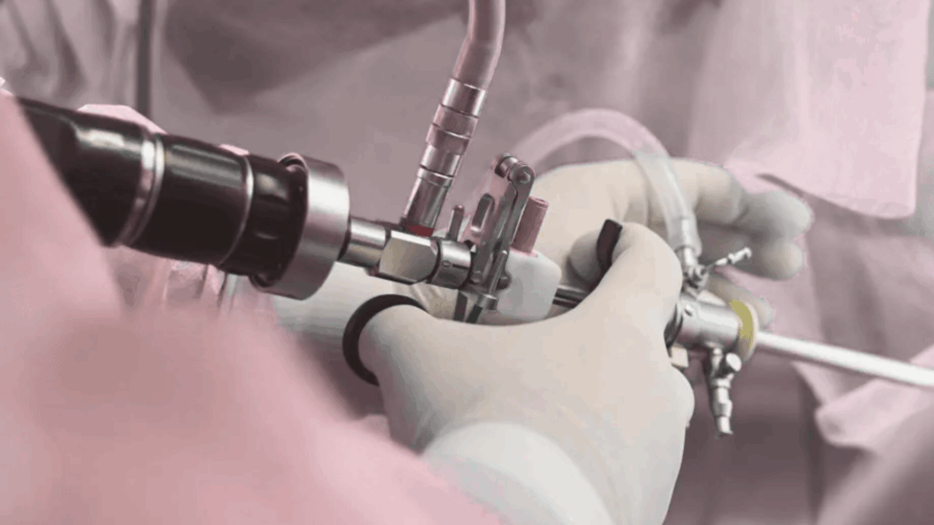Dra Carmen Trota - Ginecologista em Juiz de Fora Especialista em Uroginecologia, PTGI, Microscopia Vaginal, Histeroscopia, Colposcopia, Climaterio e Menopausa Dra Carmen Trota Ginecologista em Juiz de Fora Ginecologista Ginecologia em Juiz de Fora Ginecologia Histeroscopia em Juiz de Fora Histeroscopia Colposcopia em Juiz de Fora Colposcopia Especialista em Menopausa Uroginecologista Uroginecologia Uroginecologista em Juiz de Fora